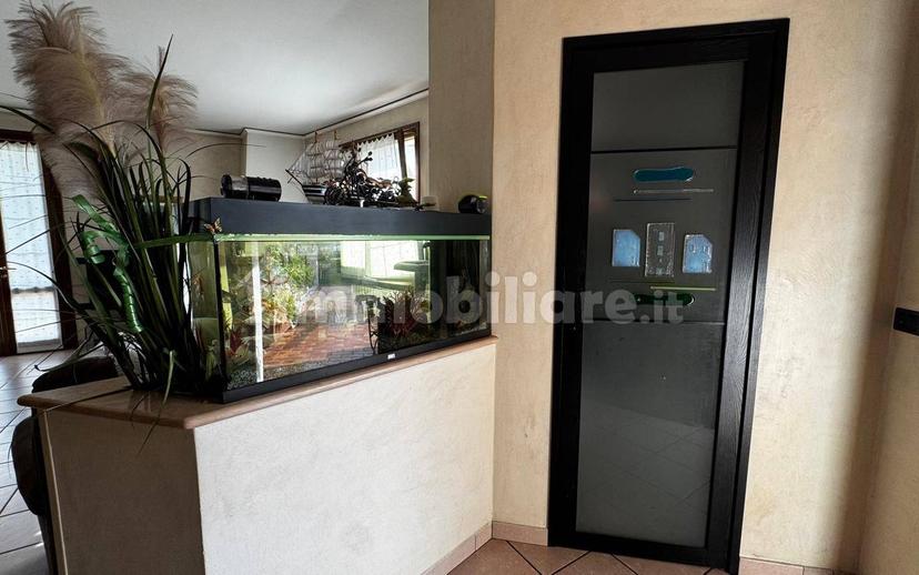 Villa bifamiliare, buono stato, 173 m², Sant'antonio, Porto Mantovano — foto 13 di 18