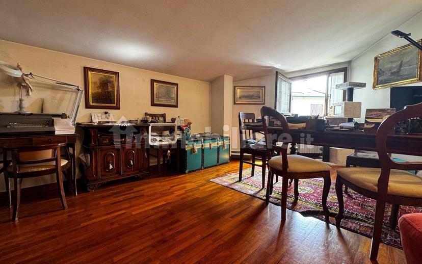 Villa bifamiliare, buono stato, 173 m², Sant'antonio, Porto Mantovano