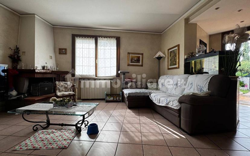Villa bifamiliare, buono stato, 173 m², Sant'antonio, Porto Mantovano — foto 8 di 18