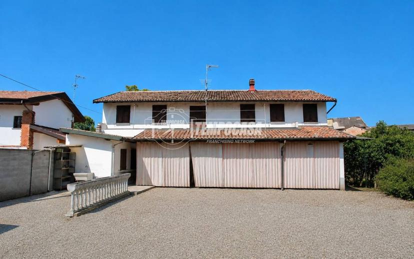 Villa unifamiliare via Gallarati, Centro, Tornaco — foto 3 di 40