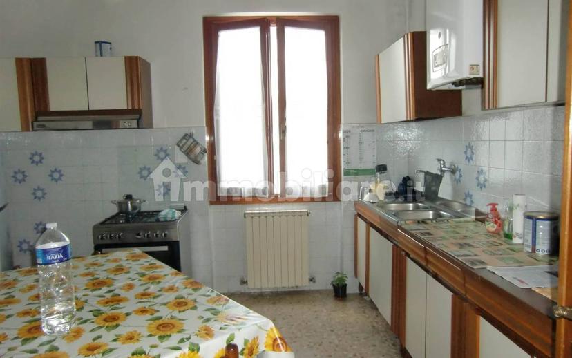 Appartamento buono stato, piano terra, Centro, Terranuova Bracciolini — foto 8 di 14