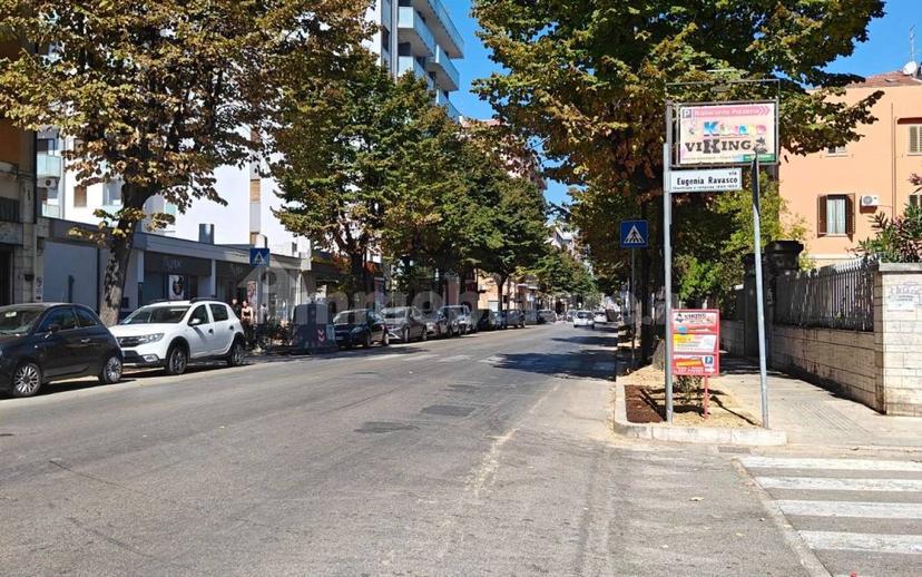 Trilocale ottimo stato, Viale Bovio - Piazza Duca degli Abruzzi, Pescara — foto 8 di 8