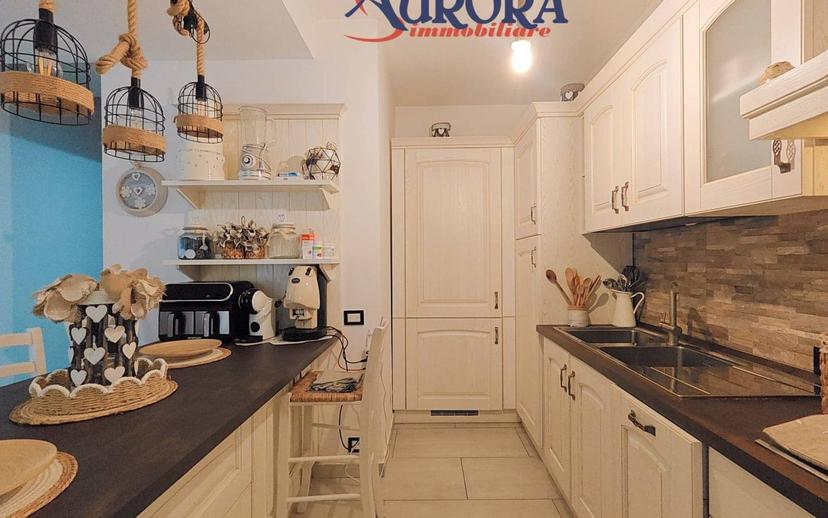 Villa a schiera 5 locali, ottimo stato, Zona Calcatore, Zona Ospedale, Periferia, Terracina — foto 15 di 30