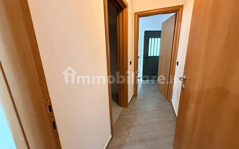 Trilocale via Papa Giovanni XXIII 118, Cardano al Campo — foto 26 di 28