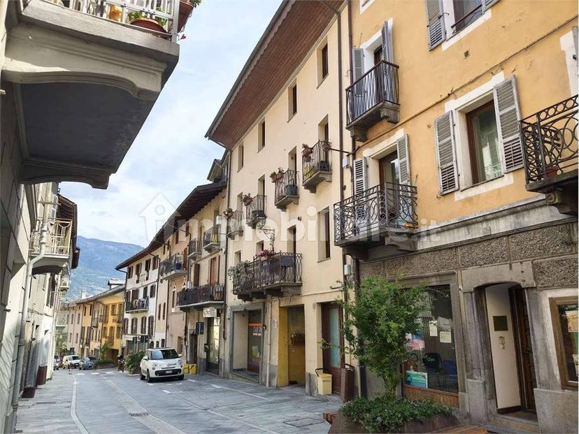 Trilocale via Chanoux, 82, Centro, Chatillon — foto 12 di 20