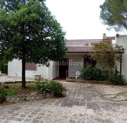 Villa unifamiliare via Lanzo zona G 76, Martina Franca — foto 4 di 19