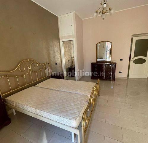 Quadrilocale Anfitatro 167, Borgo, Taranto — foto 4 di 17