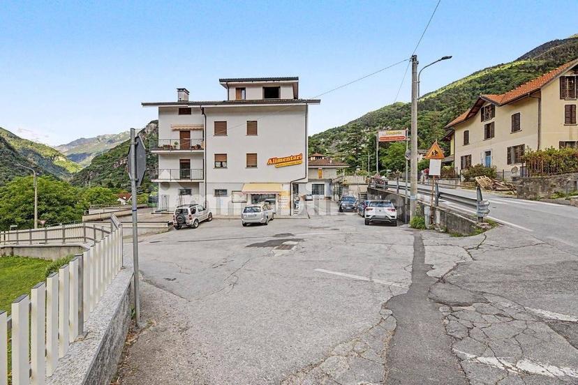 Trilocale via Flavio Parvis, snc, Centro, Varzo — foto 8 di 17