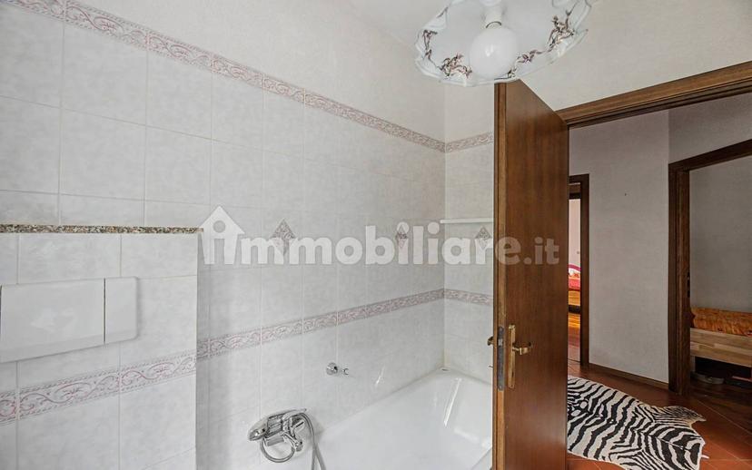 Appartamento via Flavio Parvis, Centro, Varzo — foto 22 di 42