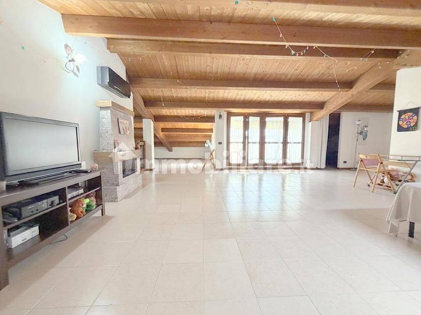 Appartamento via Albere 132, Santa Lucia - Golosine, Verona — foto 3 di 33