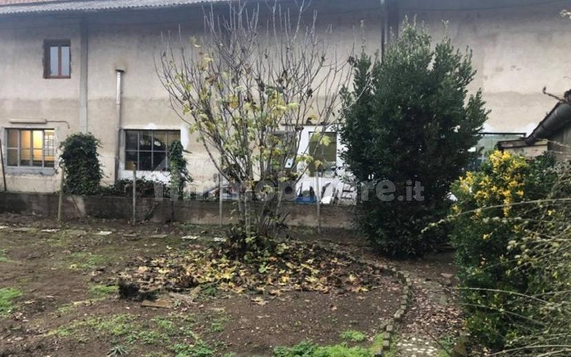 Villa bifamiliare via 20 Settembre, Centro, Mortara — foto 3 di 27