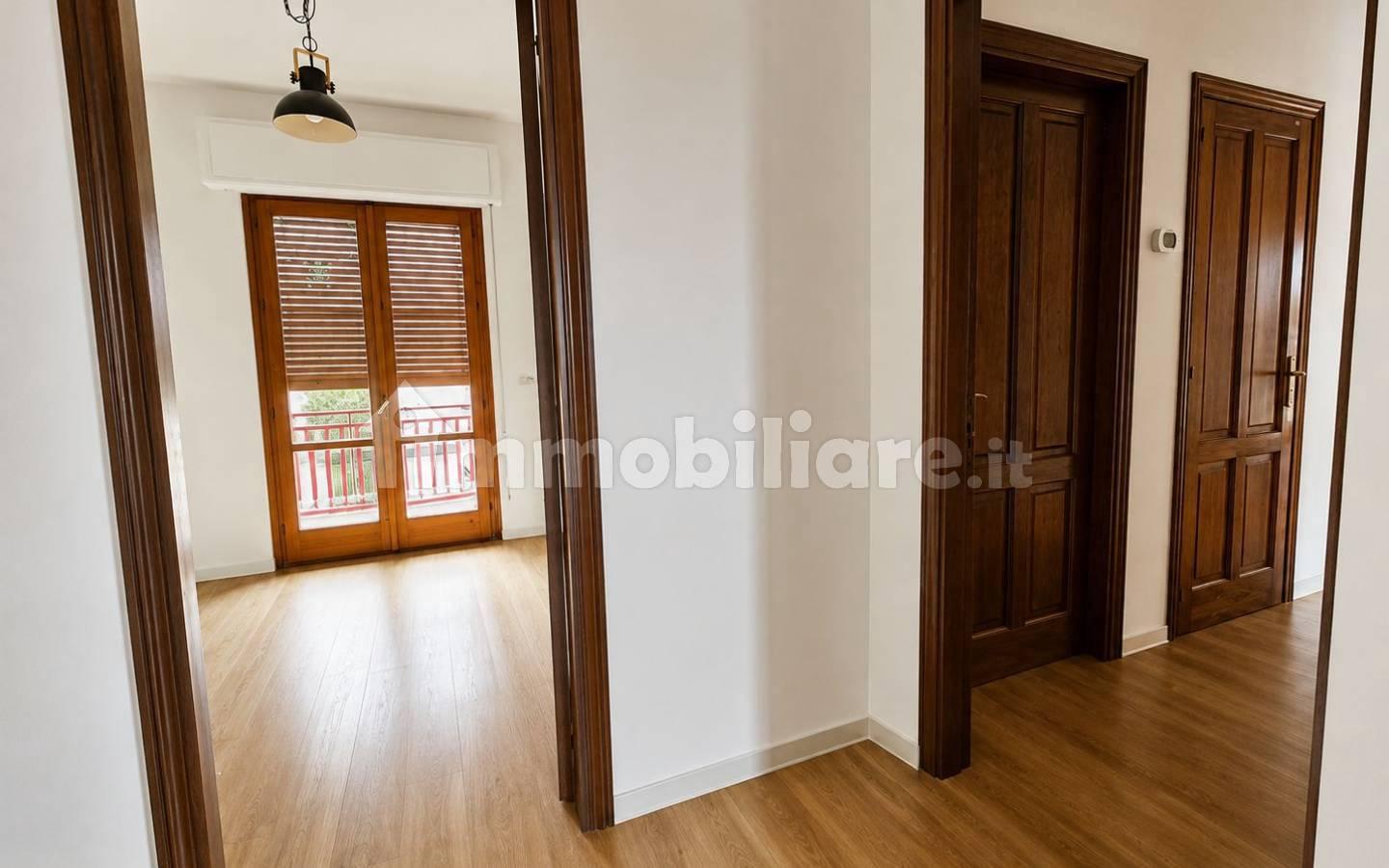 Quadrilocale via Saru Spina 9, San Cosmo, Corso Italia, Piazza Dante, Acireale