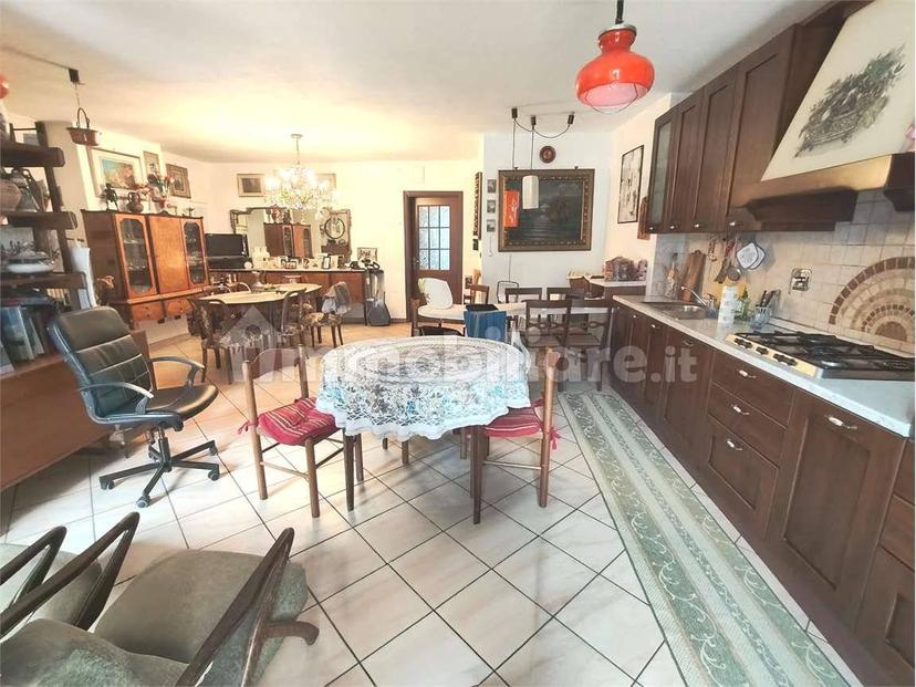Trilocale via Chanoux, 82, Centro, Chatillon — foto 4 di 20