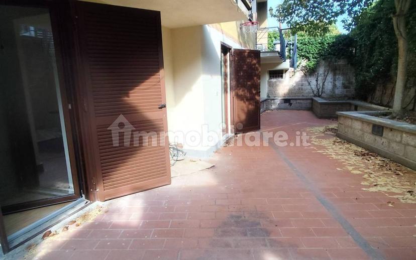 Trilocale via Nicola Capotondi, Centro, Sutri — foto 2 di 11