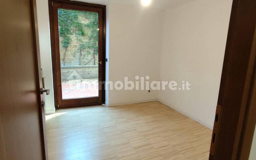 Trilocale via Nicola Capotondi, Centro, Sutri — foto 7 di 11