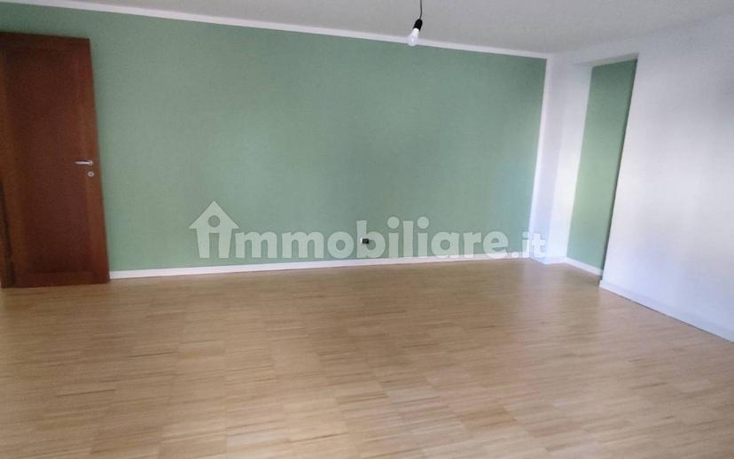 Trilocale via Nicola Capotondi, Centro, Sutri — foto 6 di 11