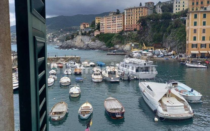 Bilocale via della Repubblica, Centro, Camogli