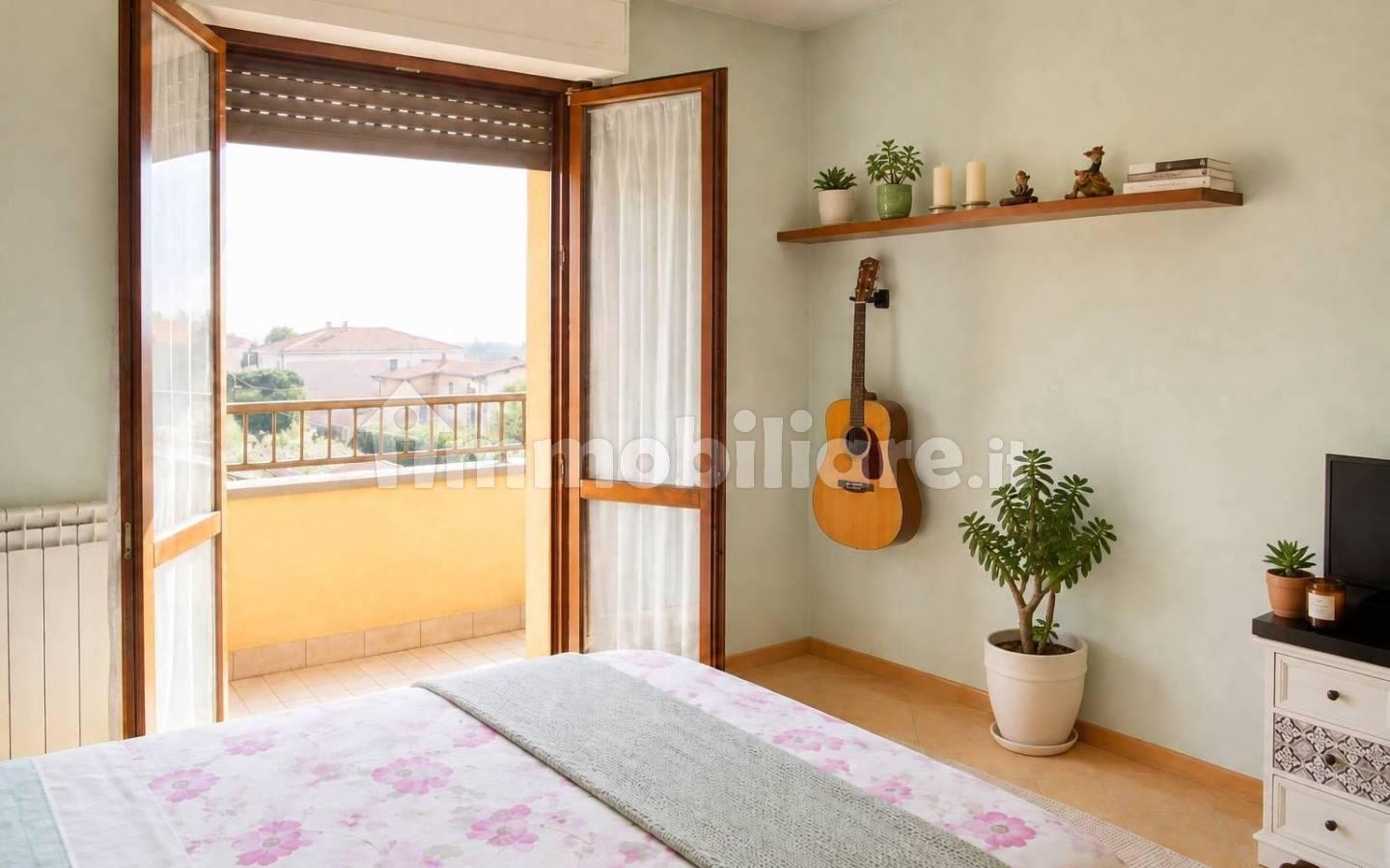 Bilocale via Italia 8, Madone