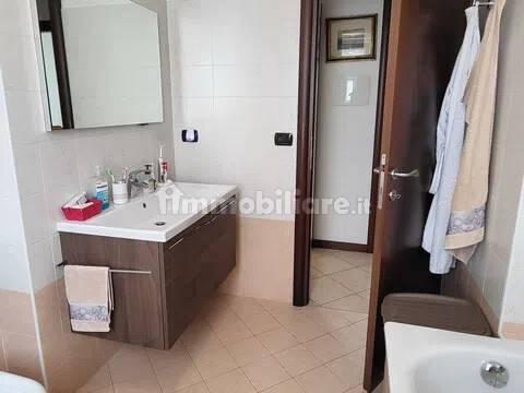 Trilocale via Don Giovanni Battista Freggi, 8, Centro, Porlezza — foto 11 di 17