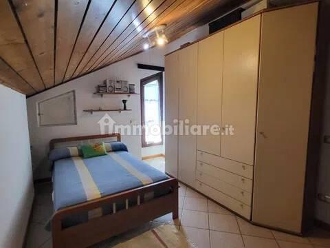 Quadrilocale via Cuccio, 15, Centro, Porlezza