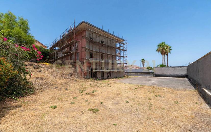 Villa unifamiliare via Giacomo Puccini 118, Centro, Mascalucia — foto 2 di 48