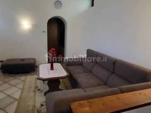 Trilocale via Menaggio, 36, Centro, Carlazzo — foto 2 di 14