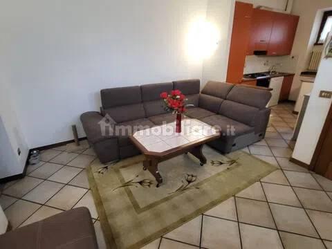 Trilocale via Menaggio, 36, Centro, Carlazzo — foto 5 di 14