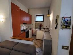 Trilocale via Menaggio, 36, Centro, Carlazzo
