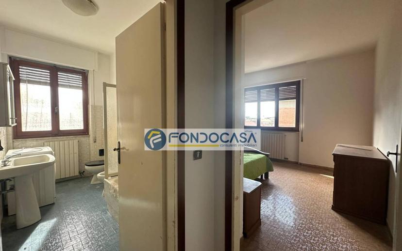 Trilocale via Pisa 22, Marina di Massa Centro, Massa — foto 19 di 32