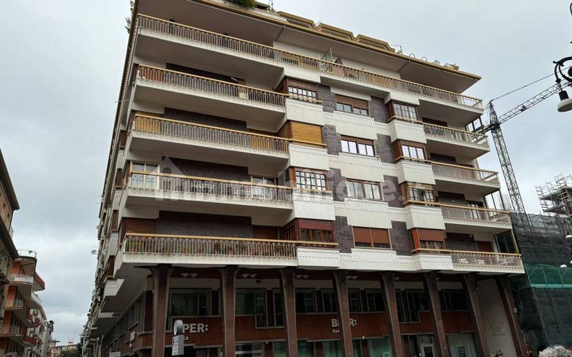 Quadrilocale corso Vittorio Emanuele, Emanuele II, C. Colombo, Morelli e Silvati, Avellino — foto 35 di 37