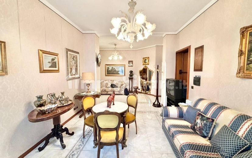 Quadrilocale corso Vittorio Emanuele, Emanuele II, C. Colombo, Morelli e Silvati, Avellino — foto 2 di 37