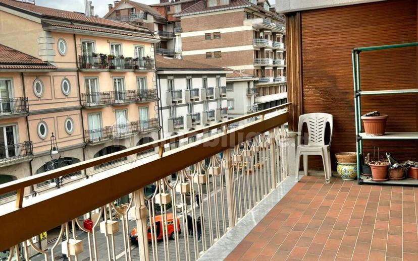 Quadrilocale corso Vittorio Emanuele, Emanuele II, C. Colombo, Morelli e Silvati, Avellino — foto 15 di 37