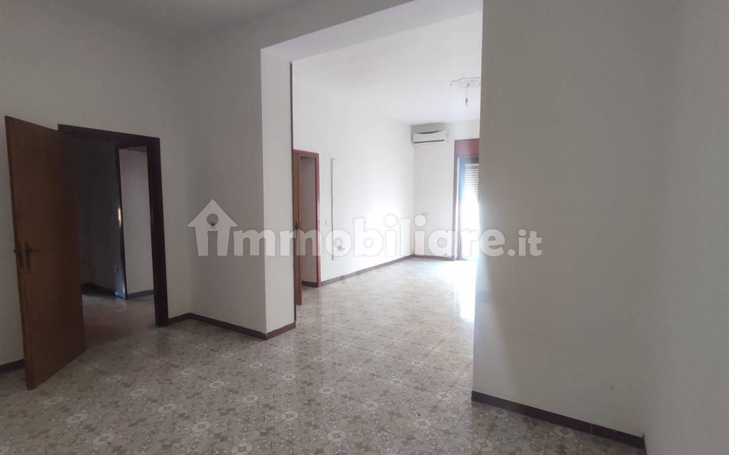 Trilocale buono stato, primo piano, Sparanise
