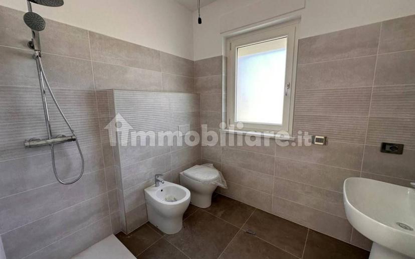 Villa bifamiliare via Michelangelo Buonarroti 88, Centro, Avezzano — foto 2 di 13