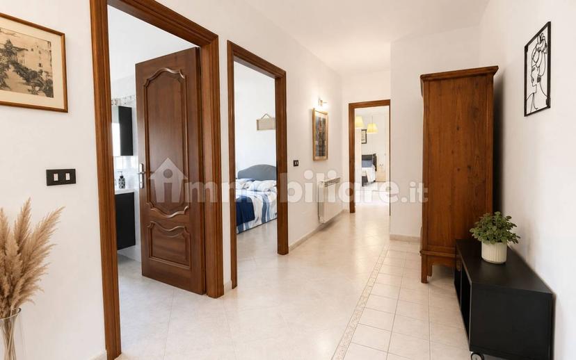 Trilocale via Giuseppe Airenti 75, Porto Maurizio, Imperia — foto 2 di 18