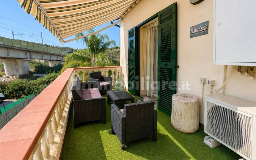 Trilocale via Giuseppe Airenti 75, Porto Maurizio, Imperia — foto 13 di 18
