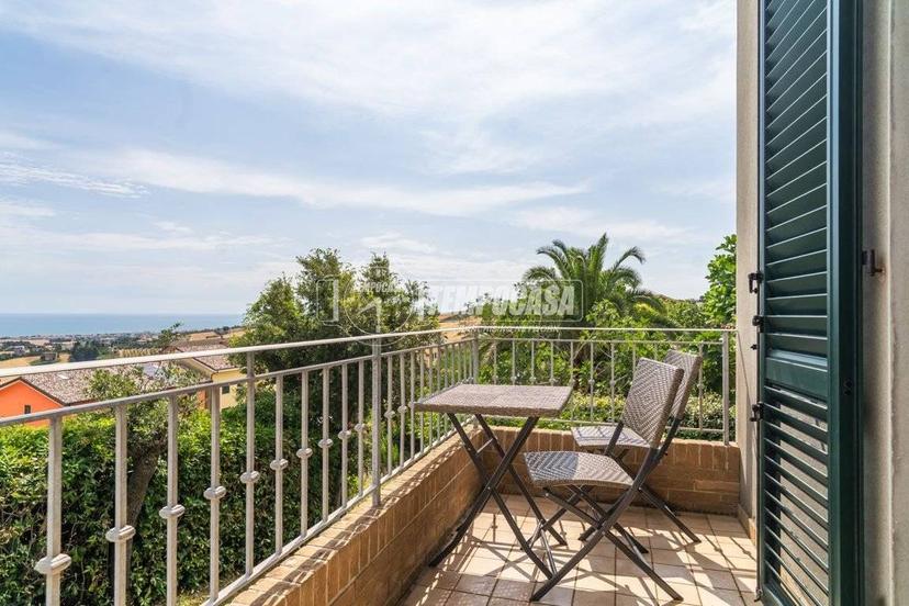 Villa unifamiliare, buono stato, 250 m², San Costanzo — foto 65 di 68