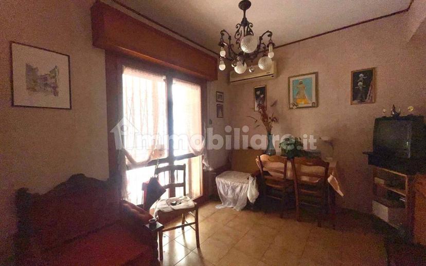 Trilocale via Luigi Gonzaga, Tirone, Messina — foto 8 di 14
