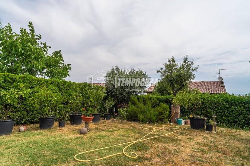 Villa unifamiliare, buono stato, 250 m², San Costanzo — foto 14 di 68