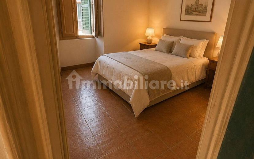 Trilocale da ristrutturare, secondo piano, Centro, Vetralla — foto 2 di 6