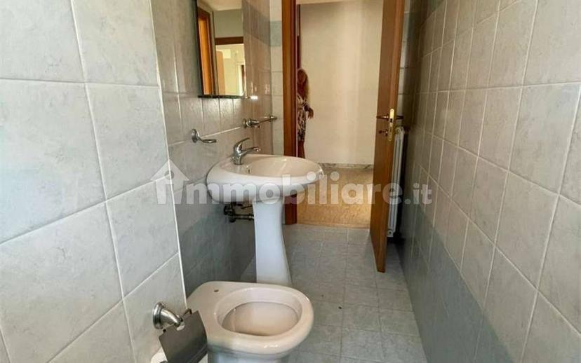 Appartamento buono stato, secondo piano, Centro, Formia — foto 13 di 21