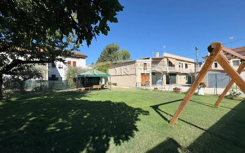 Appartamento via Pergolese 150, Ponte Rio, Mondolfo — foto 14 di 42