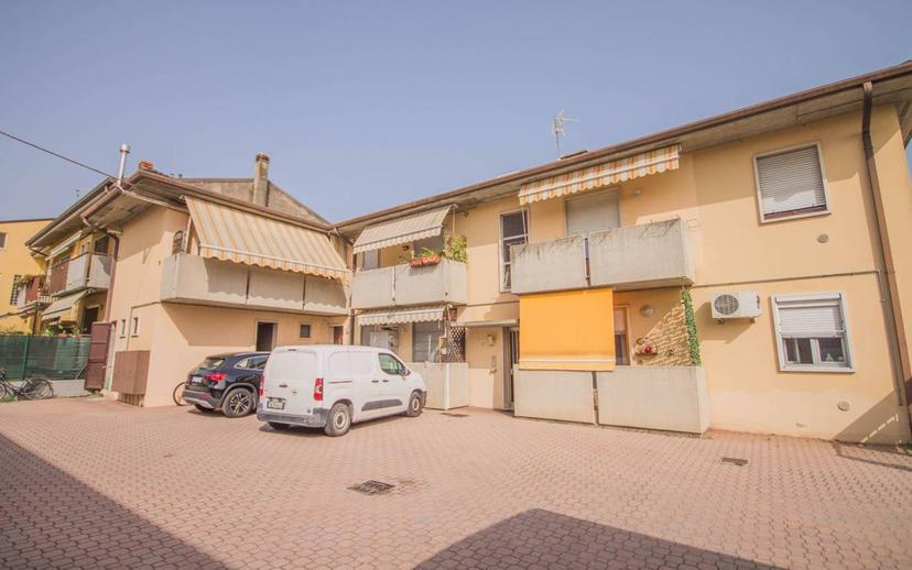 Quadrilocale via IV Novembre 42, Beccacivetta Azzano, Castel d'Azzano — foto 15 di 34