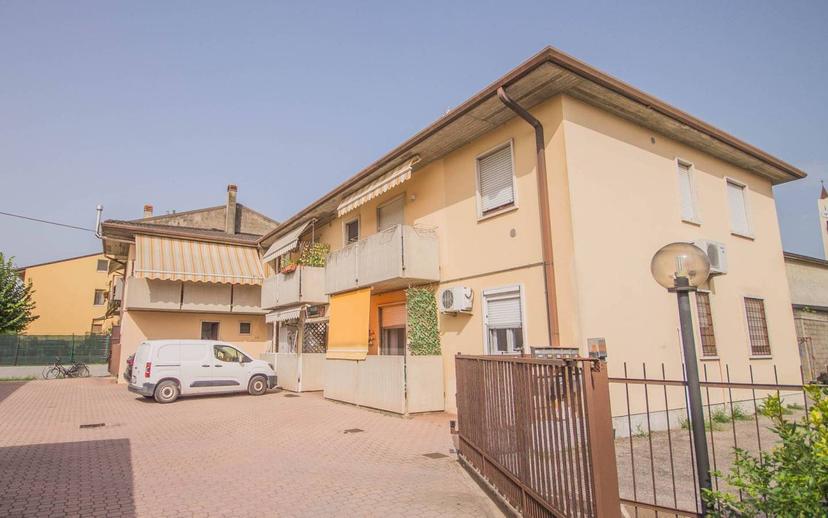 Quadrilocale via IV Novembre 42, Beccacivetta Azzano, Castel d'Azzano — foto 9 di 34