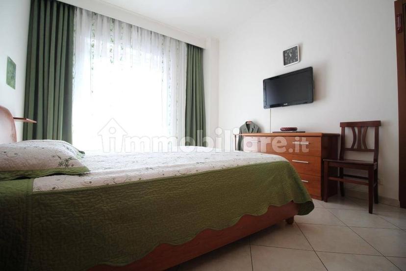 Bilocale corso Milano 10, Centro, Limbiate — foto 4 di 21