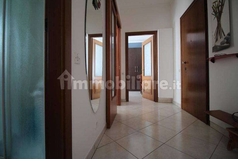 Bilocale corso Milano 10, Centro, Limbiate — foto 9 di 21