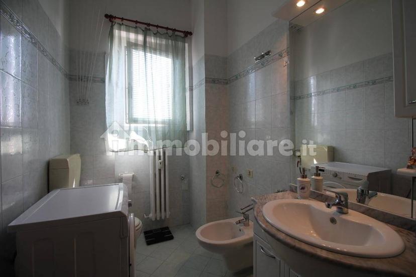 Bilocale corso Milano 10, Centro, Limbiate — foto 18 di 21