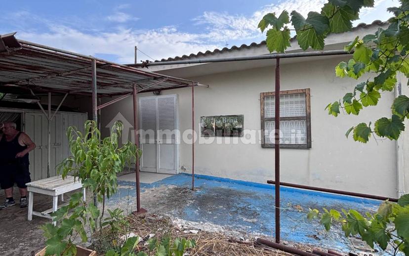 Villa unifamiliare via Domiziana, Sessa Aurunca — foto 12 di 15