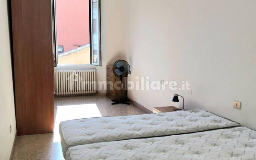 Bilocale buono stato, primo piano, Centro Storico, Forlì — foto 2 di 6