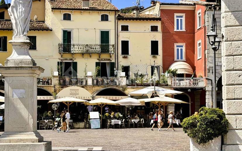 Attico piazza Malvezzi 12, Centro Storico, Desenzano del Garda — foto 34 di 36